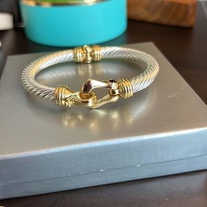 Cuff bangle